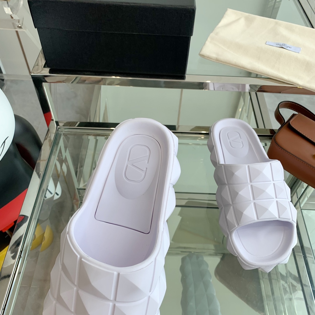 Valenti Roman Stud Turtle Slide Sandal In rubber - PerfectKickZ