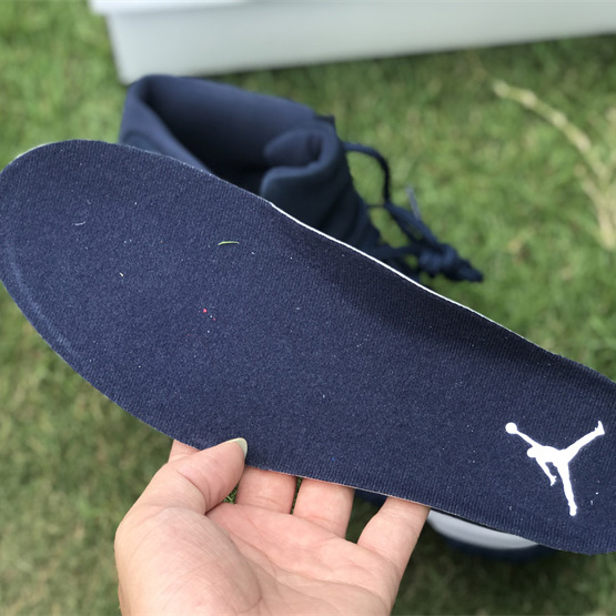 Air Jordan 11 Velvet WMNS “Midnight Navy” Sneaker      AR0715-441  - PerfectKickZ