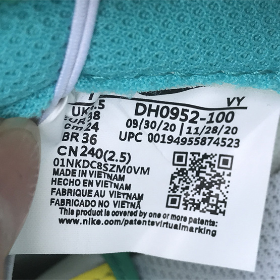 Nike Dunk  Low Sneaker    DH0952-100 - PerfectKickZ
