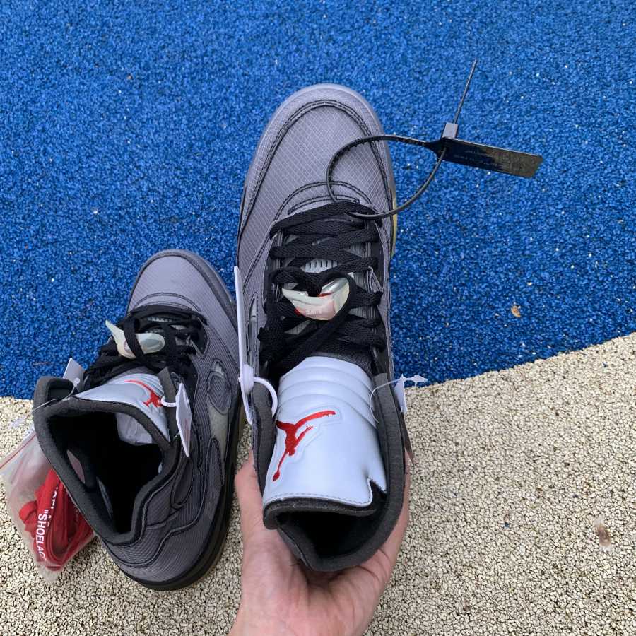Air Jordan 5 AJ5 x Off-White OW Sneakers      CT8480-001  - 