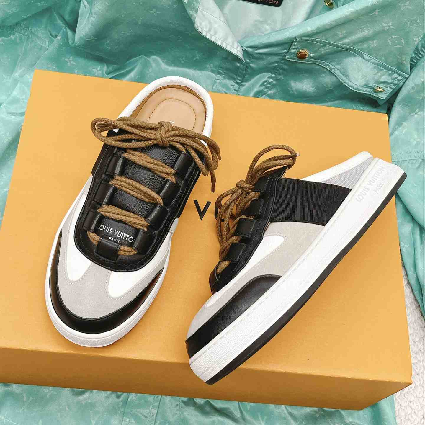 Louis Vuitton Lous Open Back Sneaker    1AAOO2 - PerfectKickZ