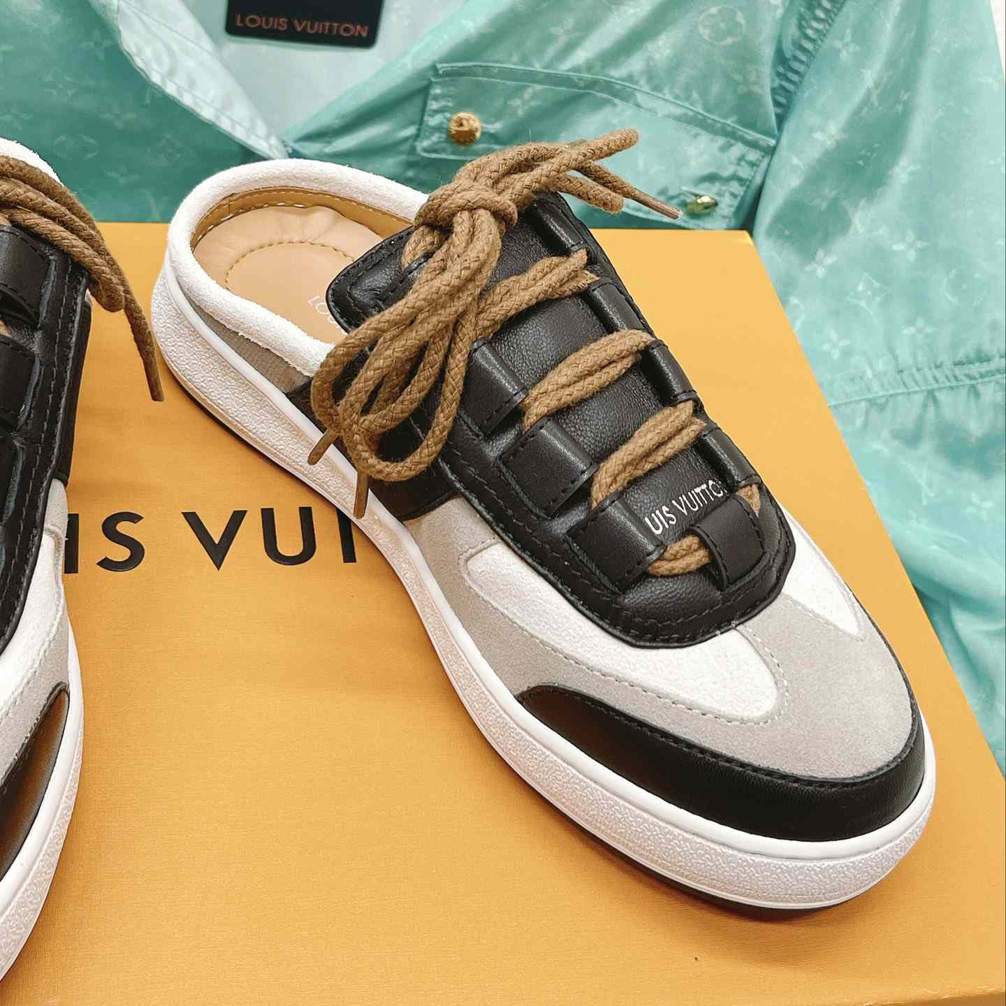 Louis Vuitton Lous Open Back Sneaker    1AAOO2 - PerfectKickZ