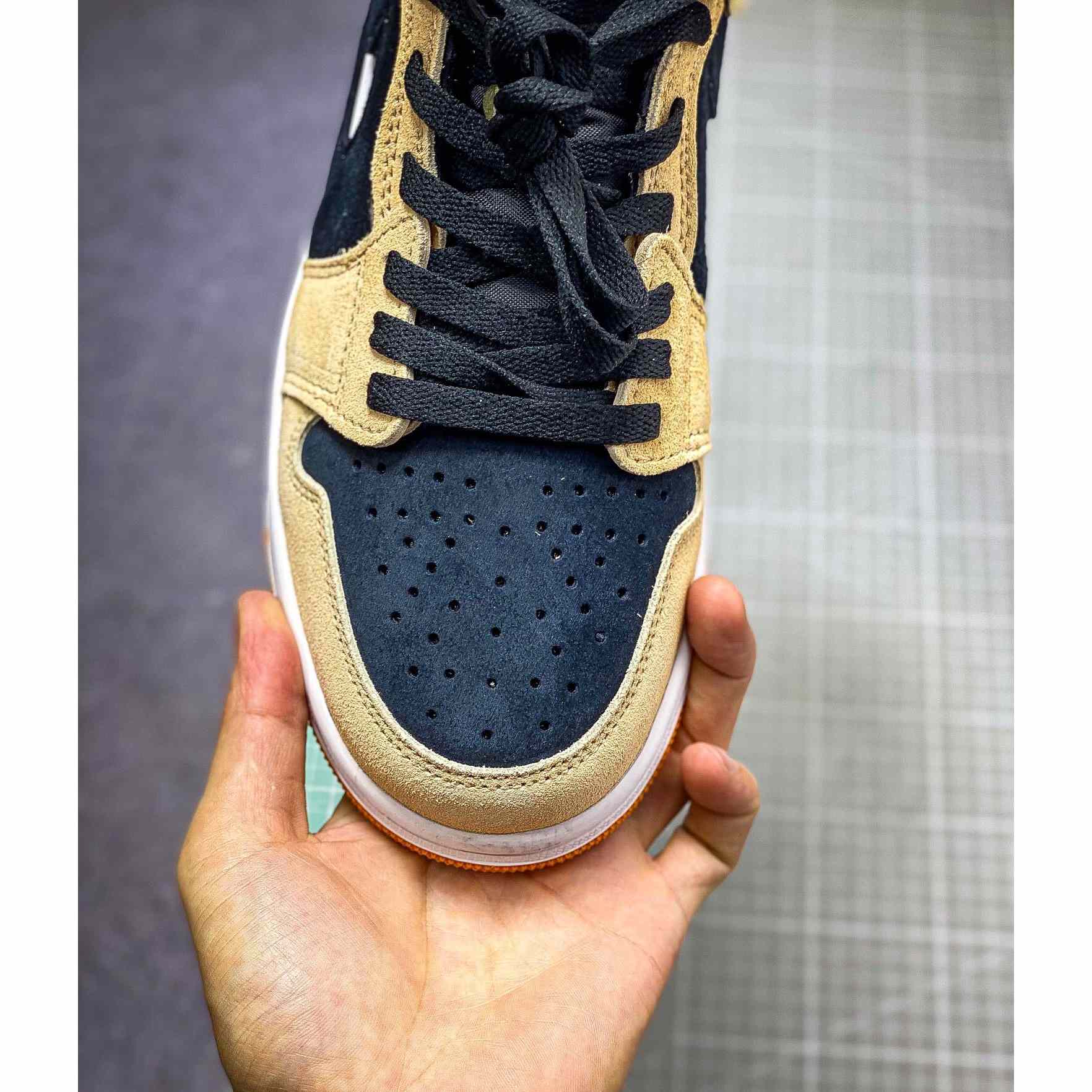 Air Jordan 1 Zoom CMFT AJ1  Sneaker    CT0978-200 - PerfectKickZ