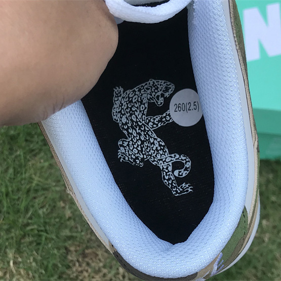 Nike SB Dunk Low Sneakers    854866-331 - PerfectKickZ