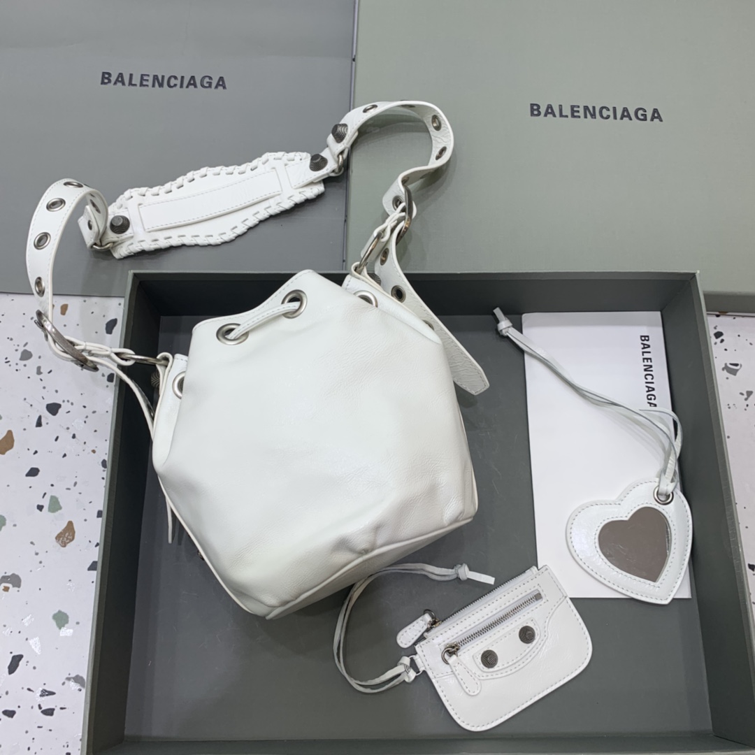 Balenciaga Le Cagole XS Bucket Bag In White Arena Lambskin, Aged-Silver Hardware(15-19.8-17.8cm) - PerfectKickZ
