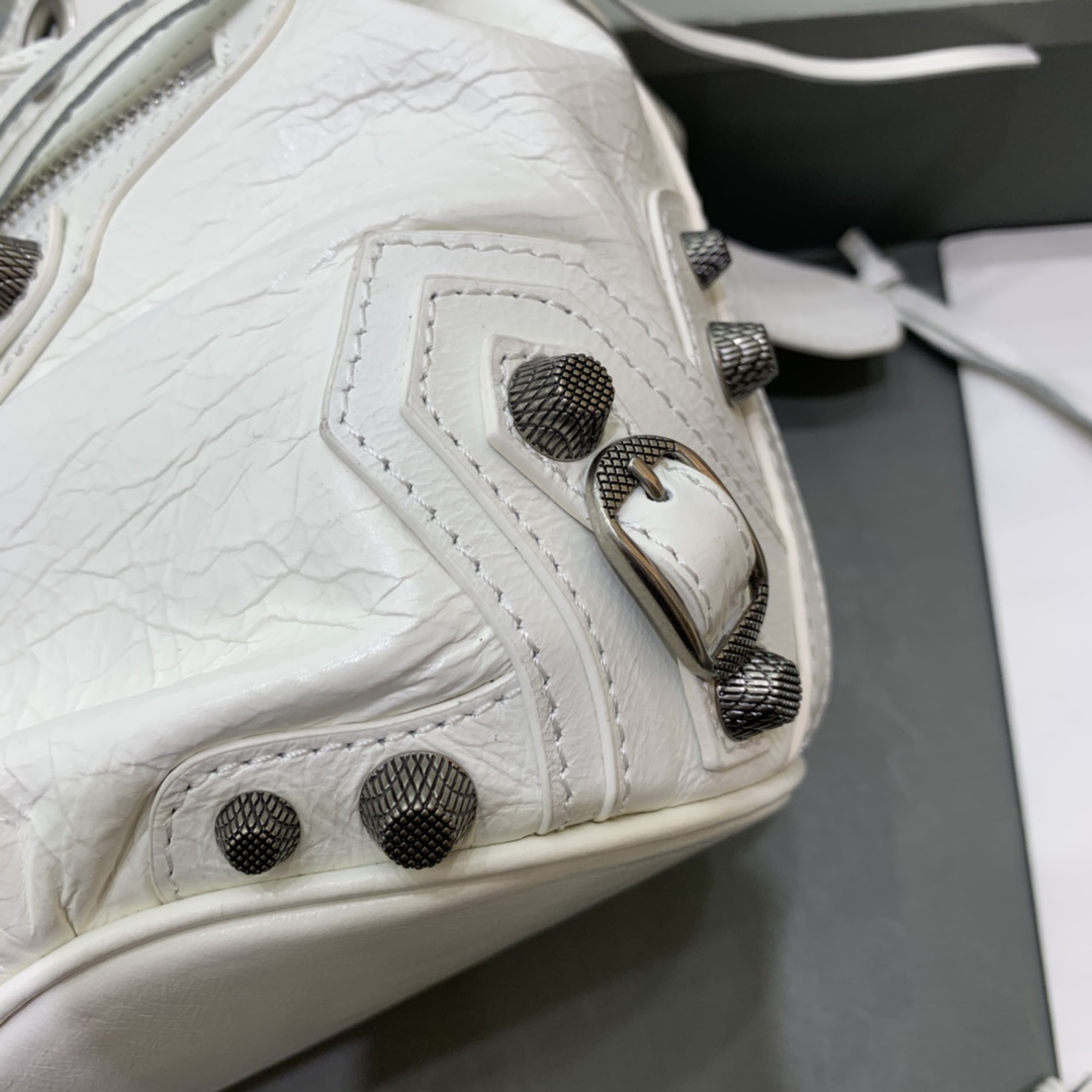 Balenciaga Le Cagole XS Bucket Bag In White Arena Lambskin, Aged-Silver Hardware(15-19.8-17.8cm) - PerfectKickZ