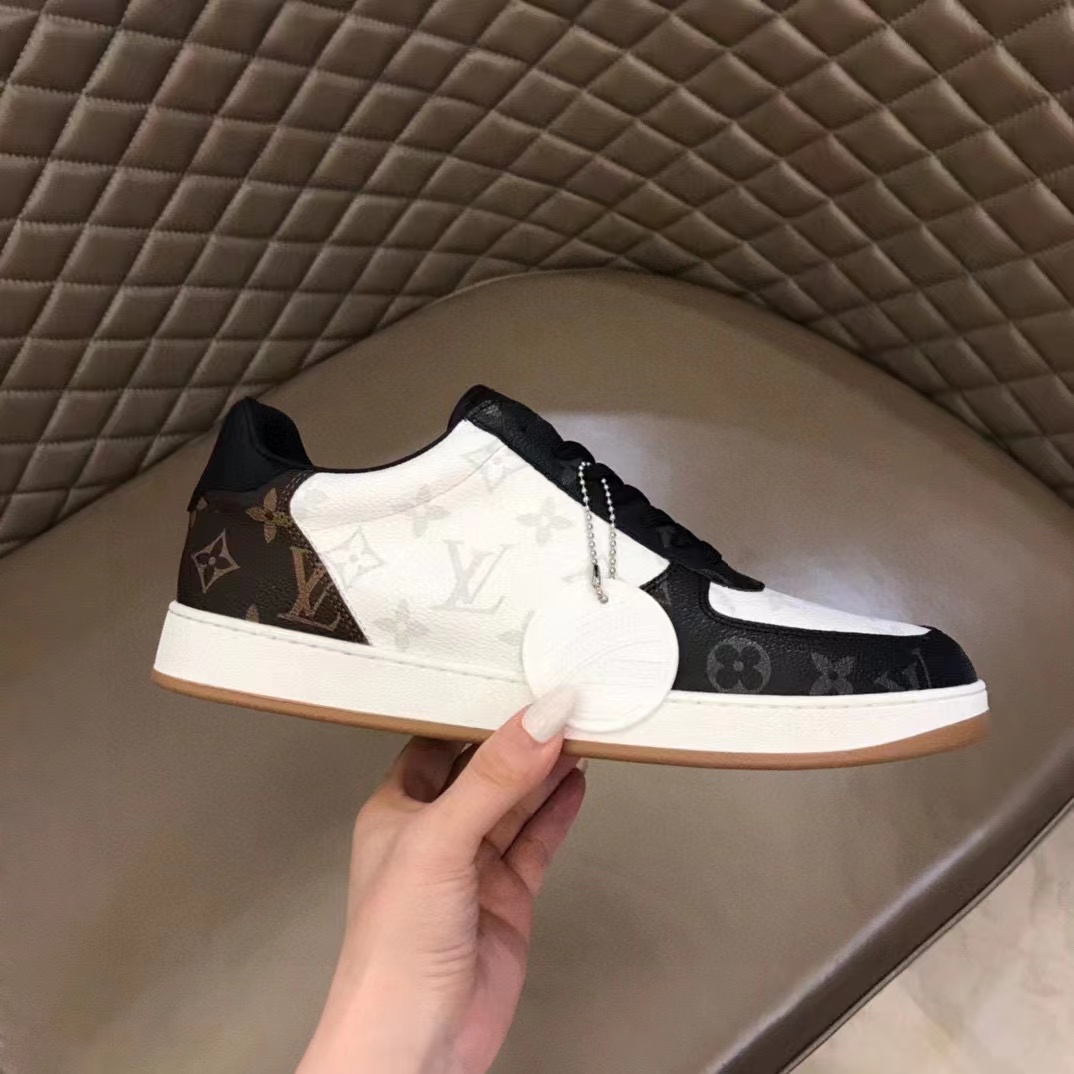 Louis Vuitton Rivoli Sneaker   1A8WGA - PerfectKickZ