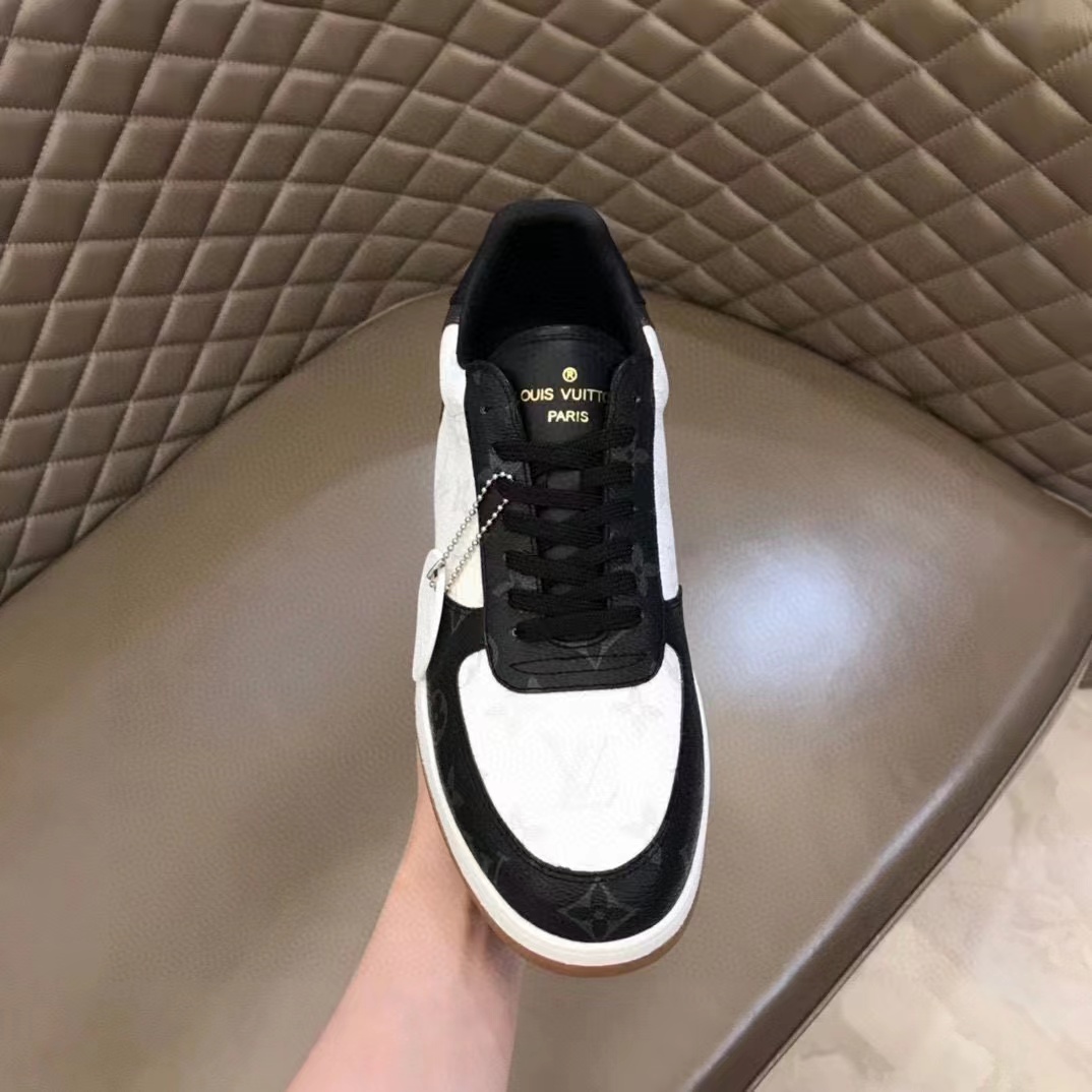 Louis Vuitton Rivoli Sneaker   1A8WGA - PerfectKickZ