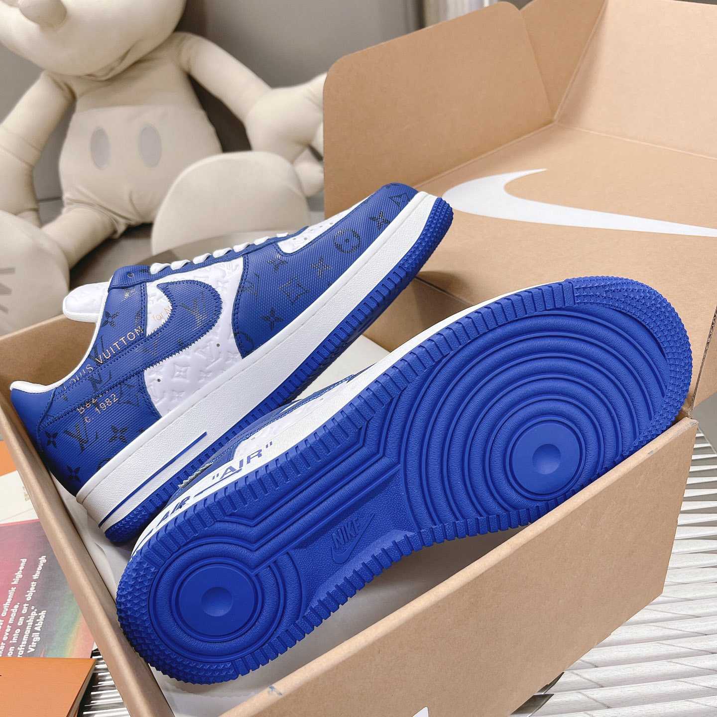 Louis Vuitton x Air Jordan1 Low AJ1 Sneaker - PerfectKickZ