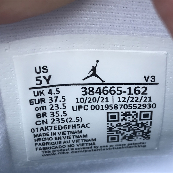 Air Jordan 6 “Red Oreo”GS Sneaker      384665-162  - PerfectKickZ