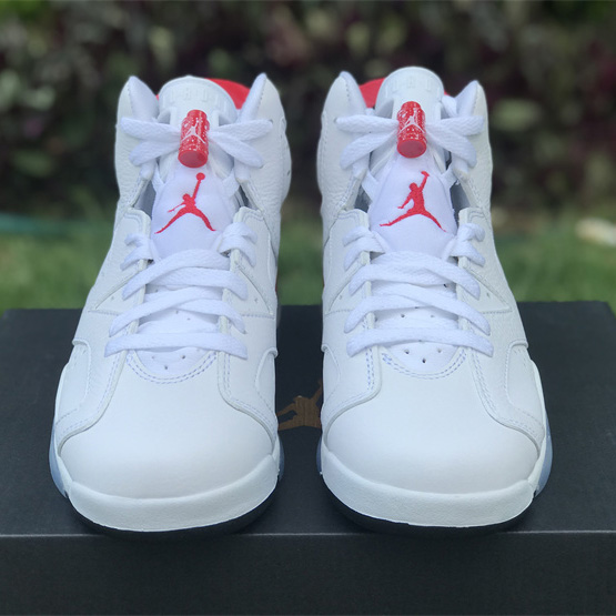 Air Jordan 6 “Red Oreo”GS Sneaker      384665-162  - PerfectKickZ