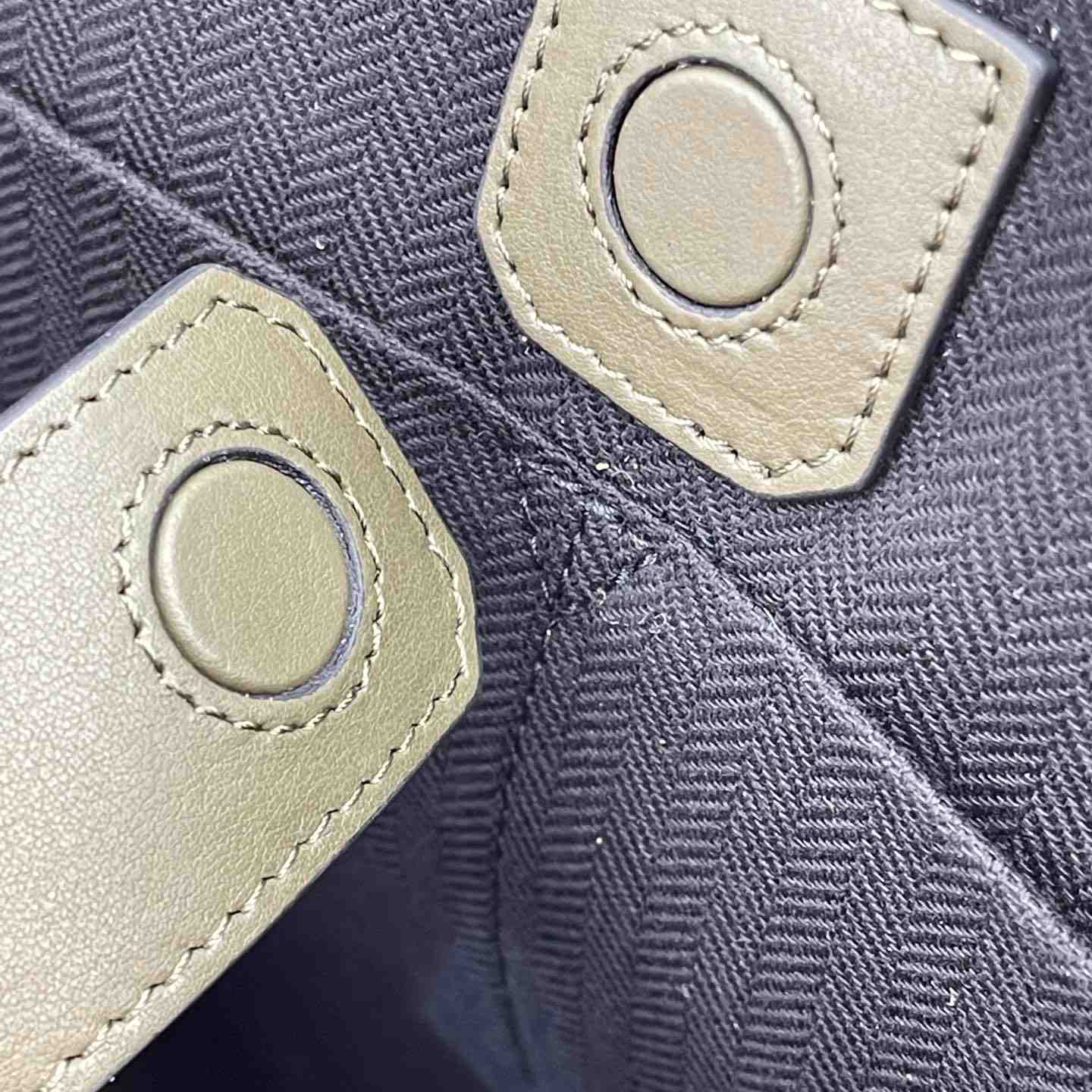 Loewe Buckle Horizontal Tote In Classic Calfskin(38.7-32.9-9.2cm) - PerfectKickZ