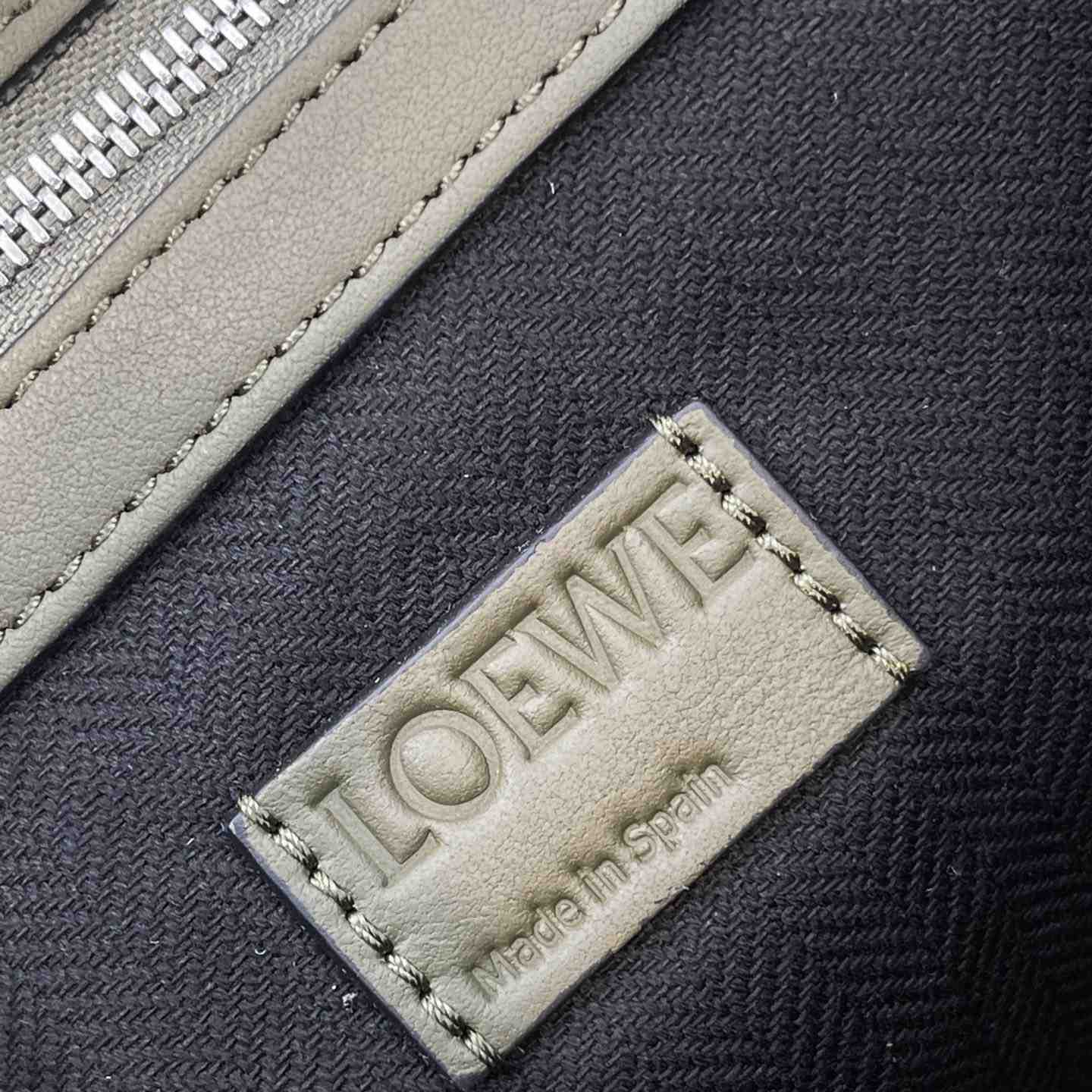 Loewe Buckle Horizontal Tote In Classic Calfskin(38.7-32.9-9.2cm) - PerfectKickZ