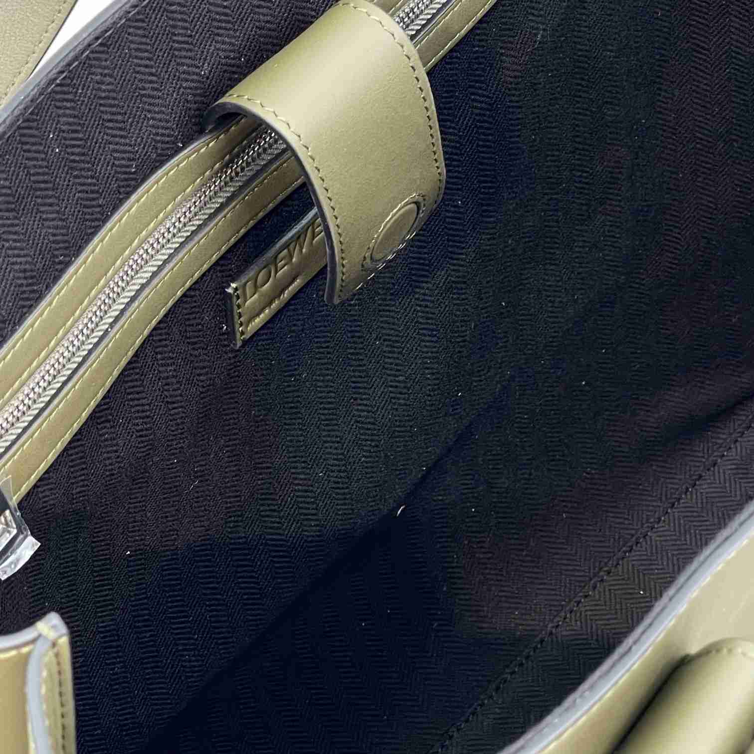 Loewe Buckle Horizontal Tote In Classic Calfskin(38.7-32.9-9.2cm) - PerfectKickZ