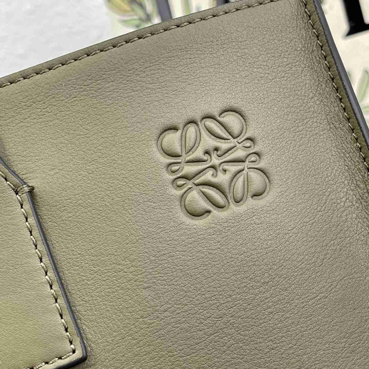 Loewe Buckle Horizontal Tote In Classic Calfskin(38.7-32.9-9.2cm) - PerfectKickZ