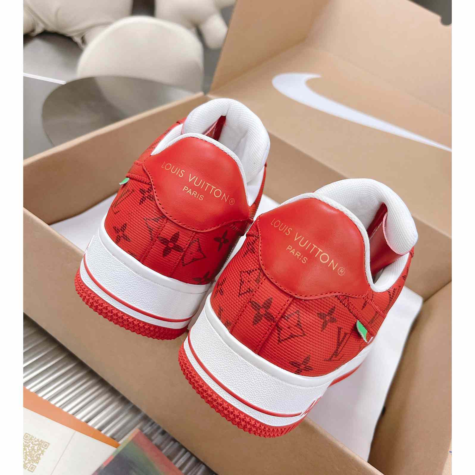 Louis Vuitton x Air Jordan1 Low AJ1 Sneaker - 