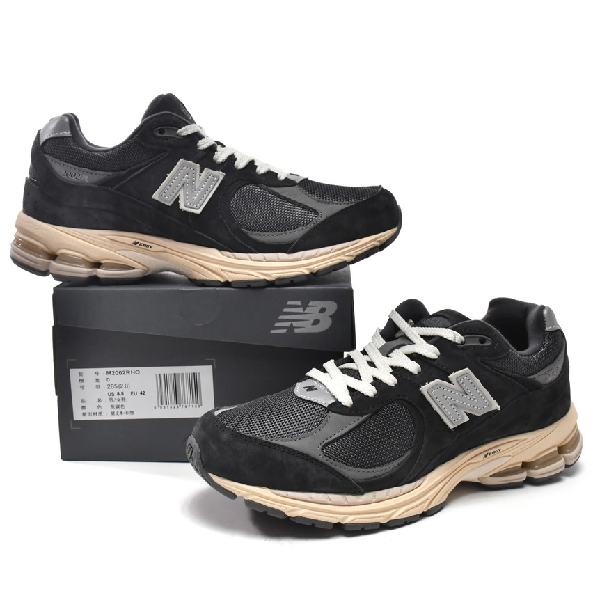 New Balance 2002R Grey Black Sneakers            M2002RHO - PerfectKickZ