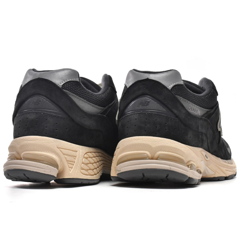 New Balance 2002R Grey Black Sneakers            M2002RHO - PerfectKickZ