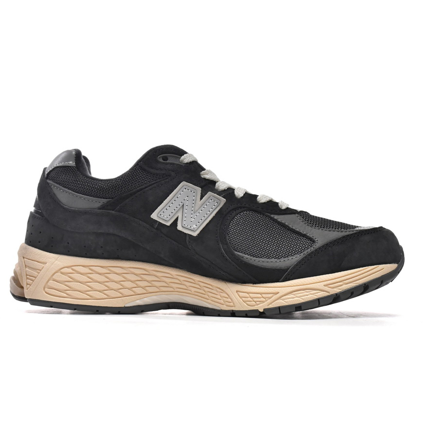 New Balance 2002R Grey Black Sneakers            M2002RHO - PerfectKickZ