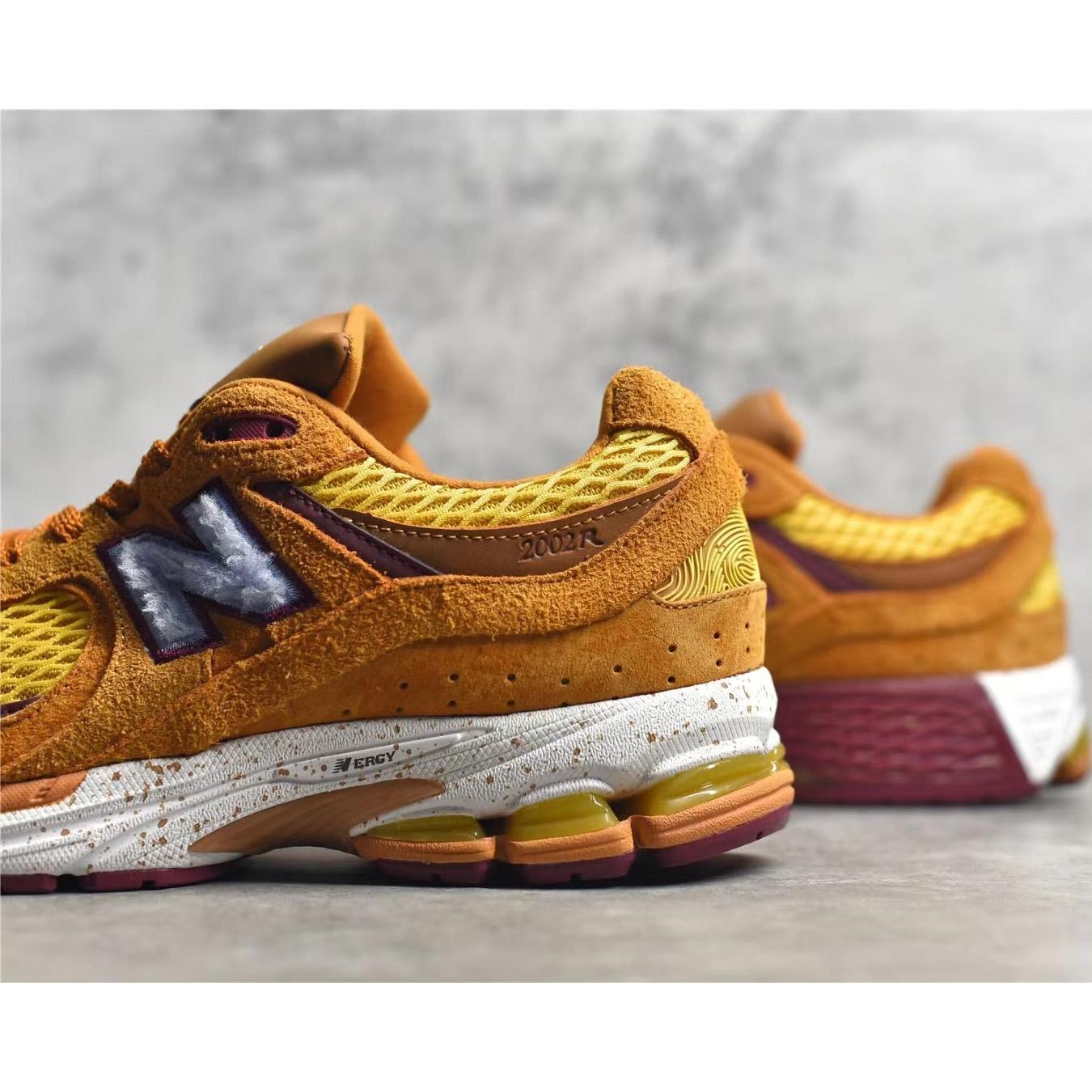 New Balance x SaleheBembury WL2002 Sneakers            - PerfectKickZ