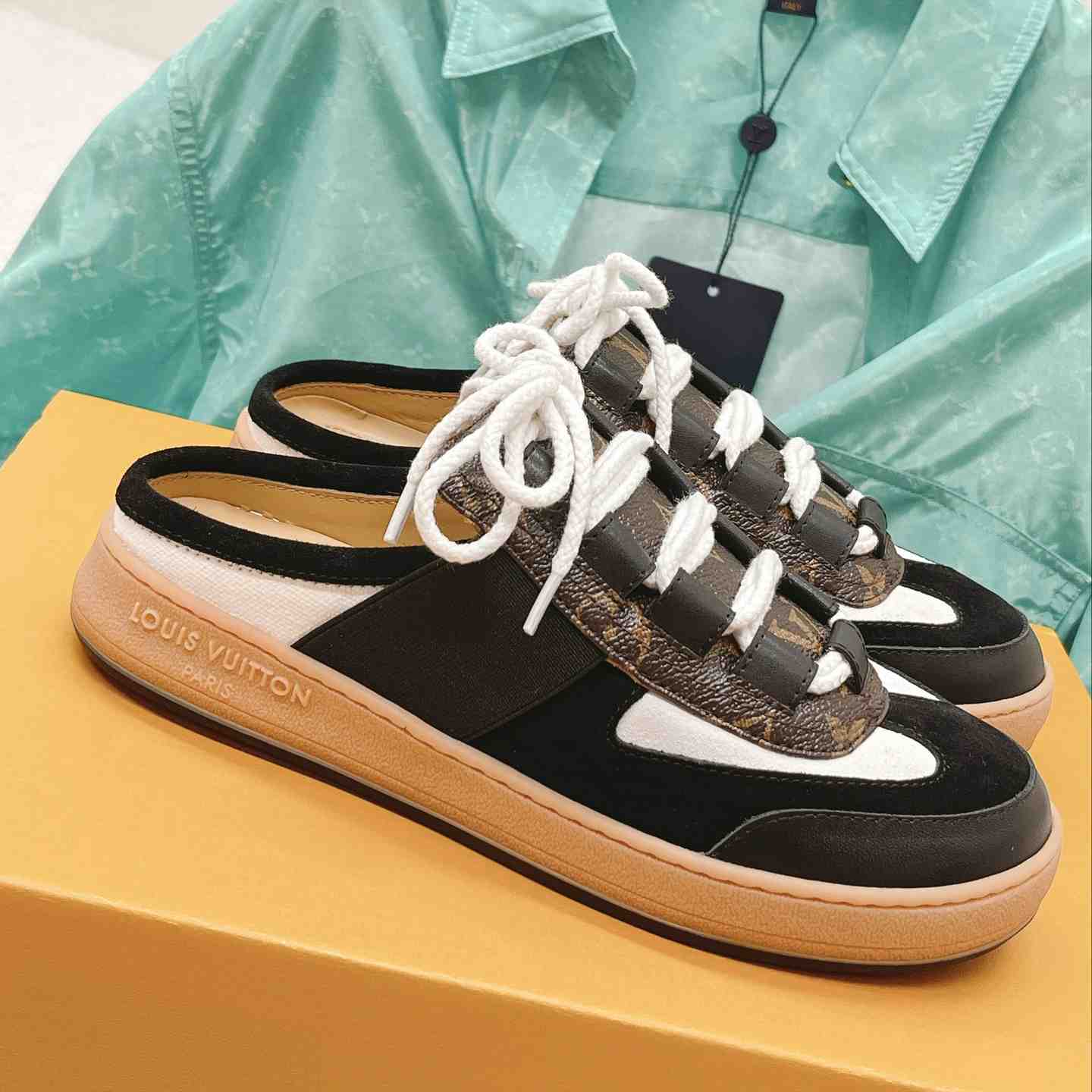 Louis Vuitton Lous Open Back Sneaker    1AAOOH - PerfectKickZ