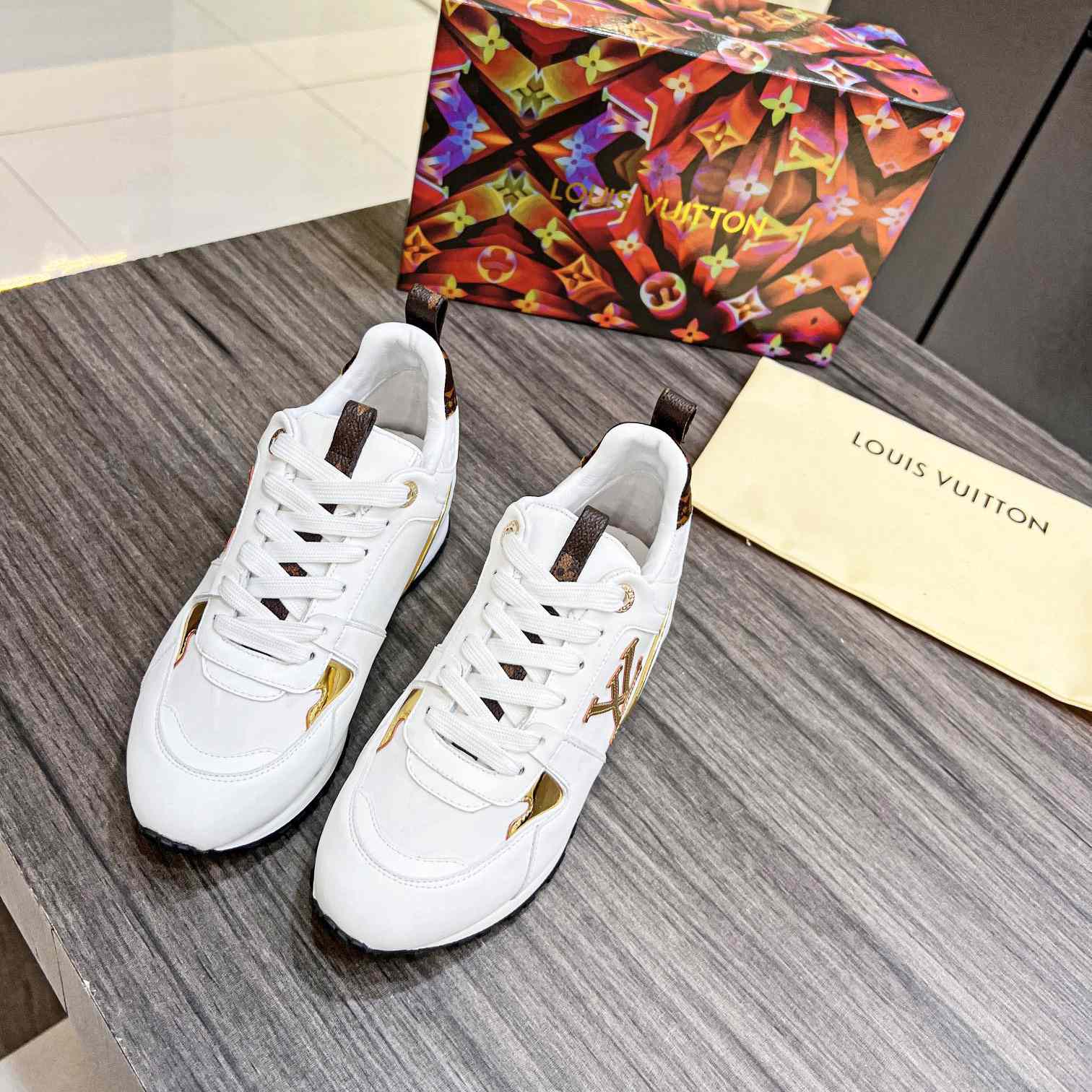 Louis Vuitton Run away Sneaker      1AAP40 - PerfectKickZ