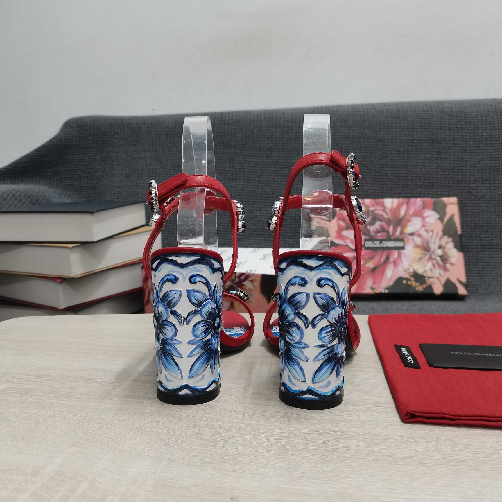 Dolce & Gabbana Patent Leather Sandals With Embroidery And Painted Heel - PerfectKickZ