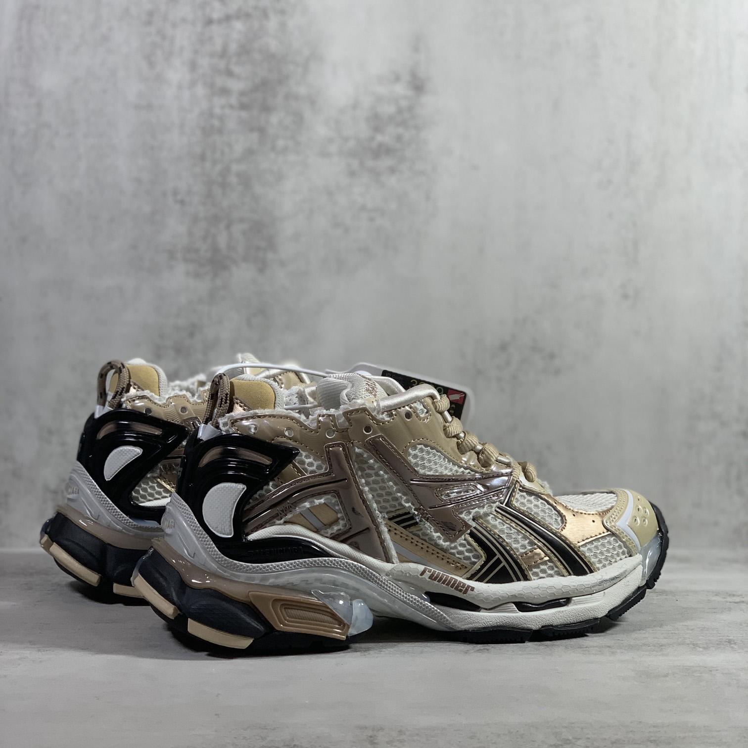 Balenciaga Runner Sneaker In Beige And Black Mesh And Nylon - PerfectKickZ