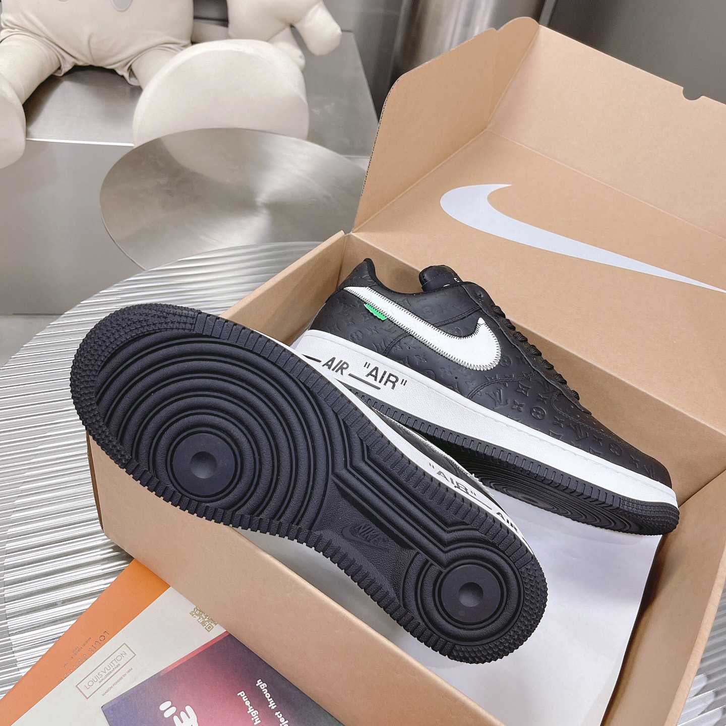 Louis Vuitton x Air Jordan1 Low AJ1 Sneaker - PerfectKickZ
