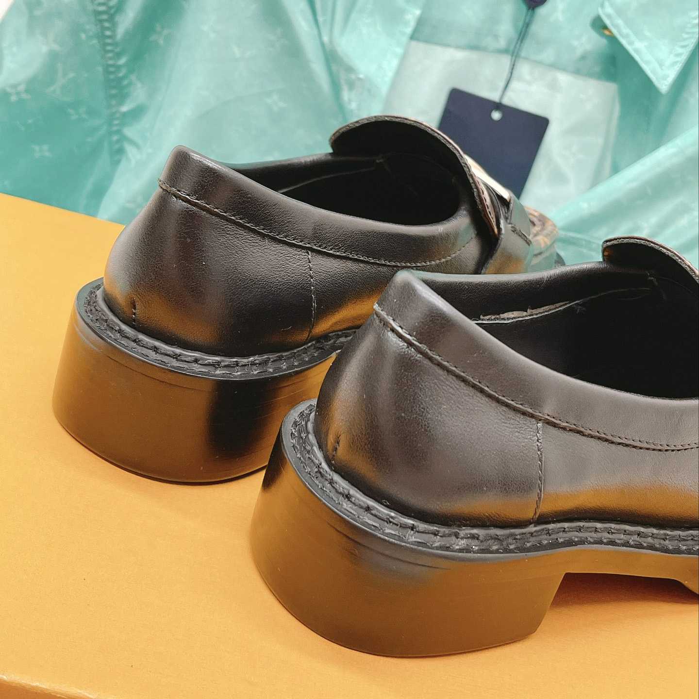 Louis Vuitton Academy Loafer    1A7TXK - PerfectKickZ