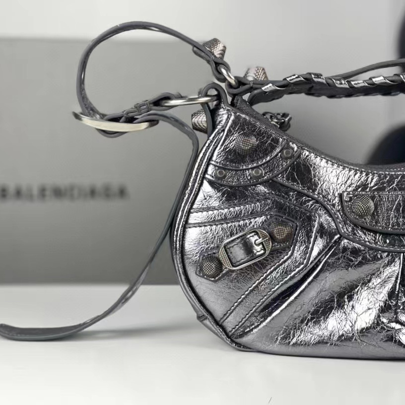 Balenciaga Le Cagole XS Shoulder Bag (26-16-10cm) - PerfectKickZ