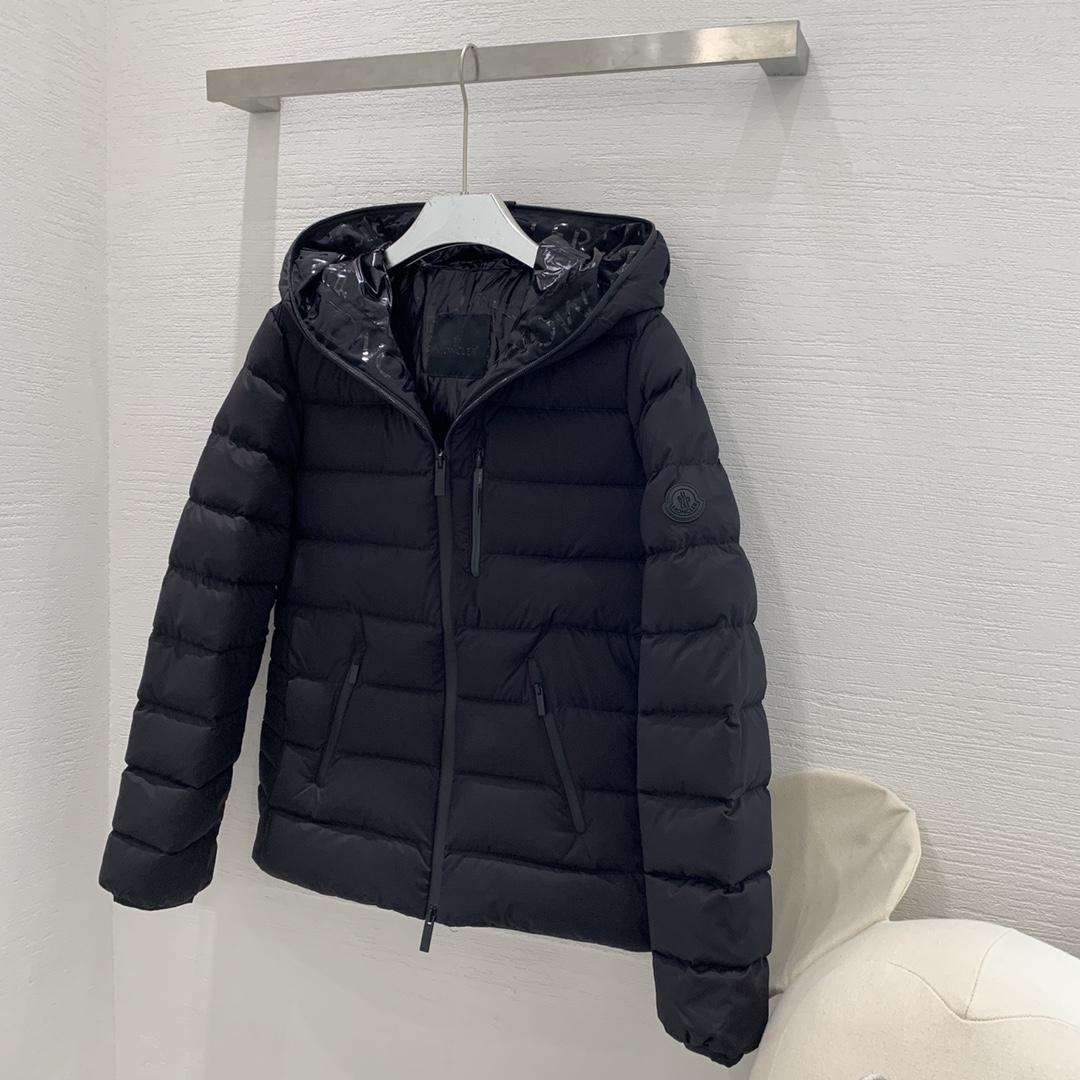 Moncler Herbe Short Down Jacket - PerfectKickZ
