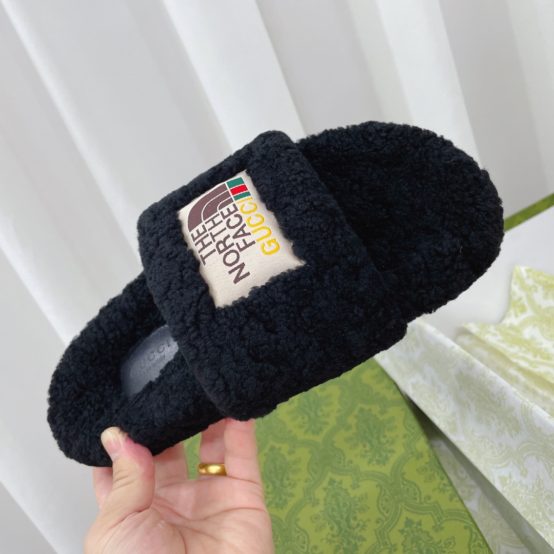 The North Face x Gucci Slide - PerfectKickZ