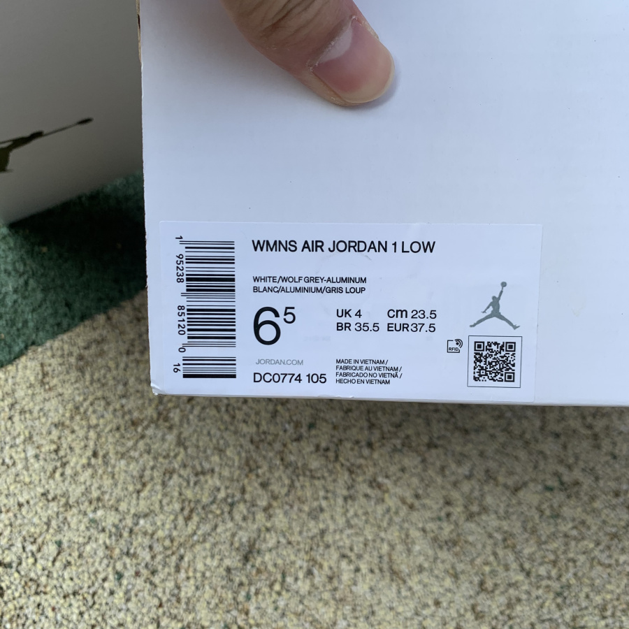 Air Jordan 1 Low White Wolf Grey Sneaker    DC0774-105 - PerfectKickZ