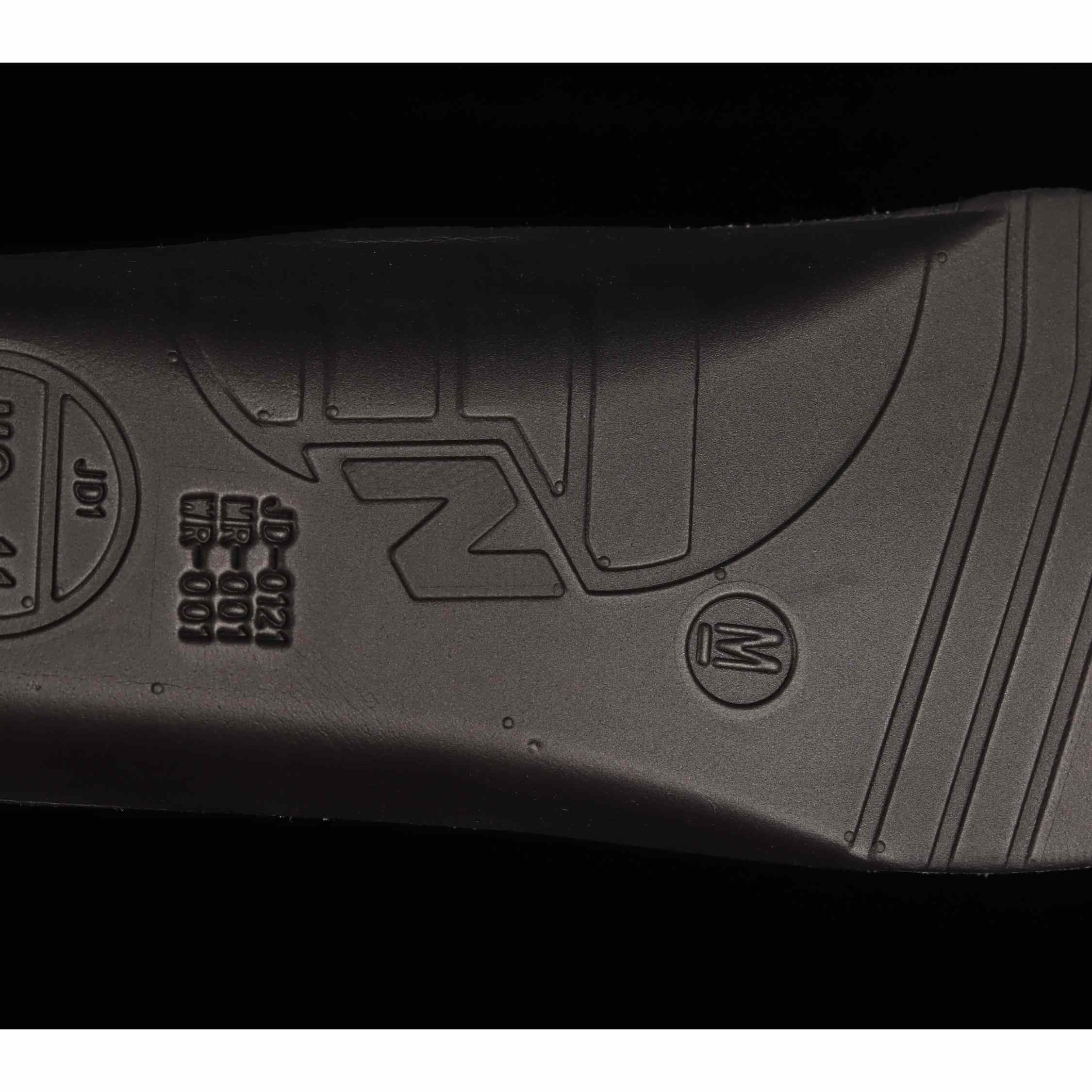 New Balance NB990 Sneakers           M990GJ3 - PerfectKickZ