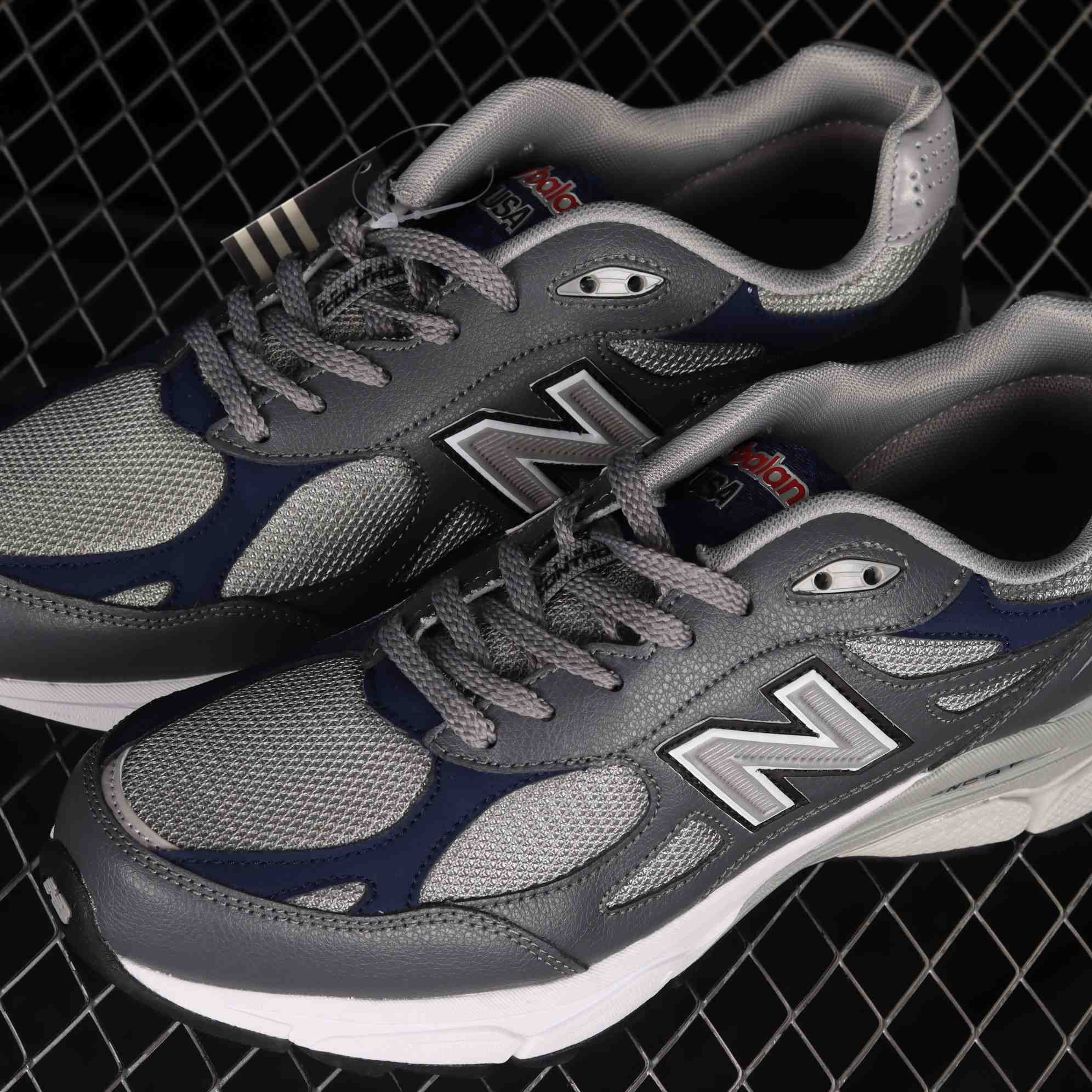 New Balance NB990 Sneakers           M990GJ3 - PerfectKickZ