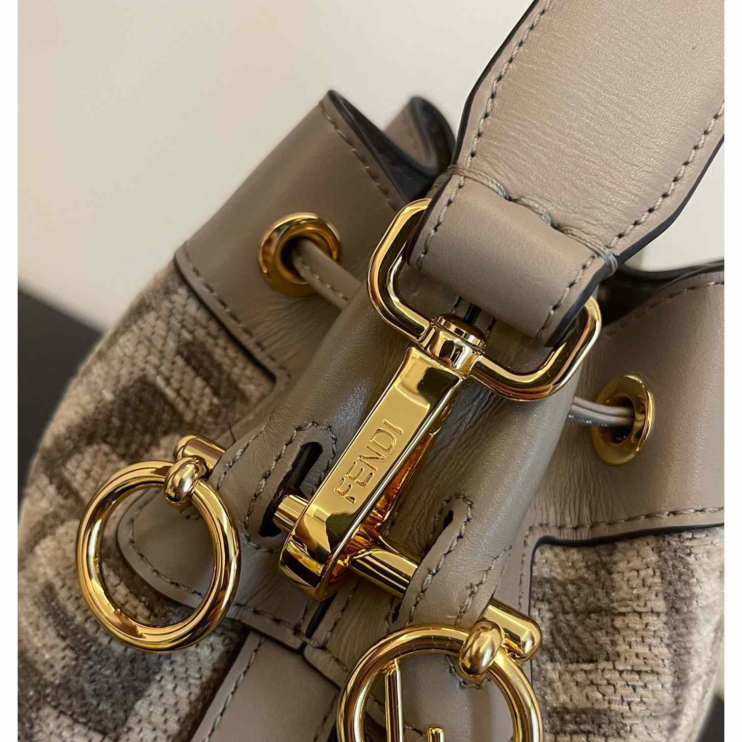 Fendi 'Mon Tresor' Bucket Bag(12-18-10cm) - PerfectKickZ