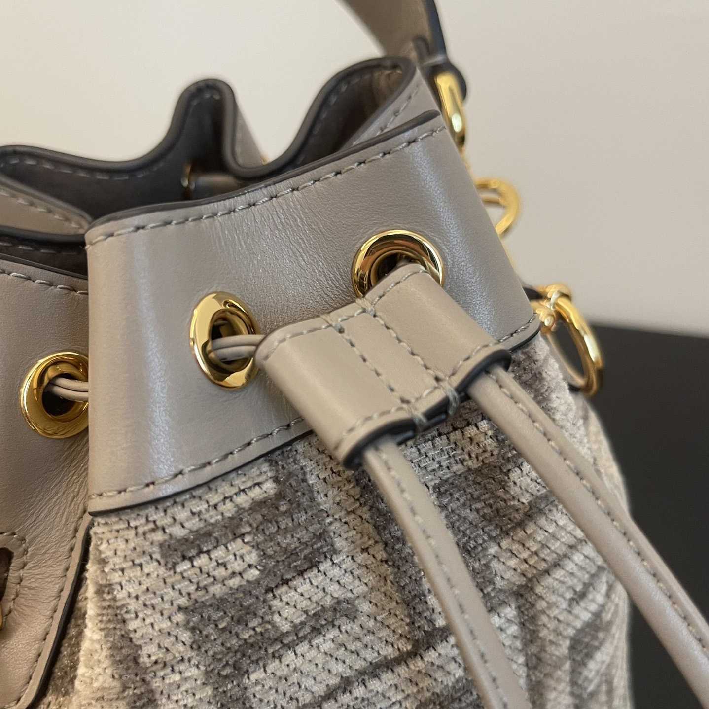 Fendi 'Mon Tresor' Bucket Bag(12-18-10cm) - PerfectKickZ