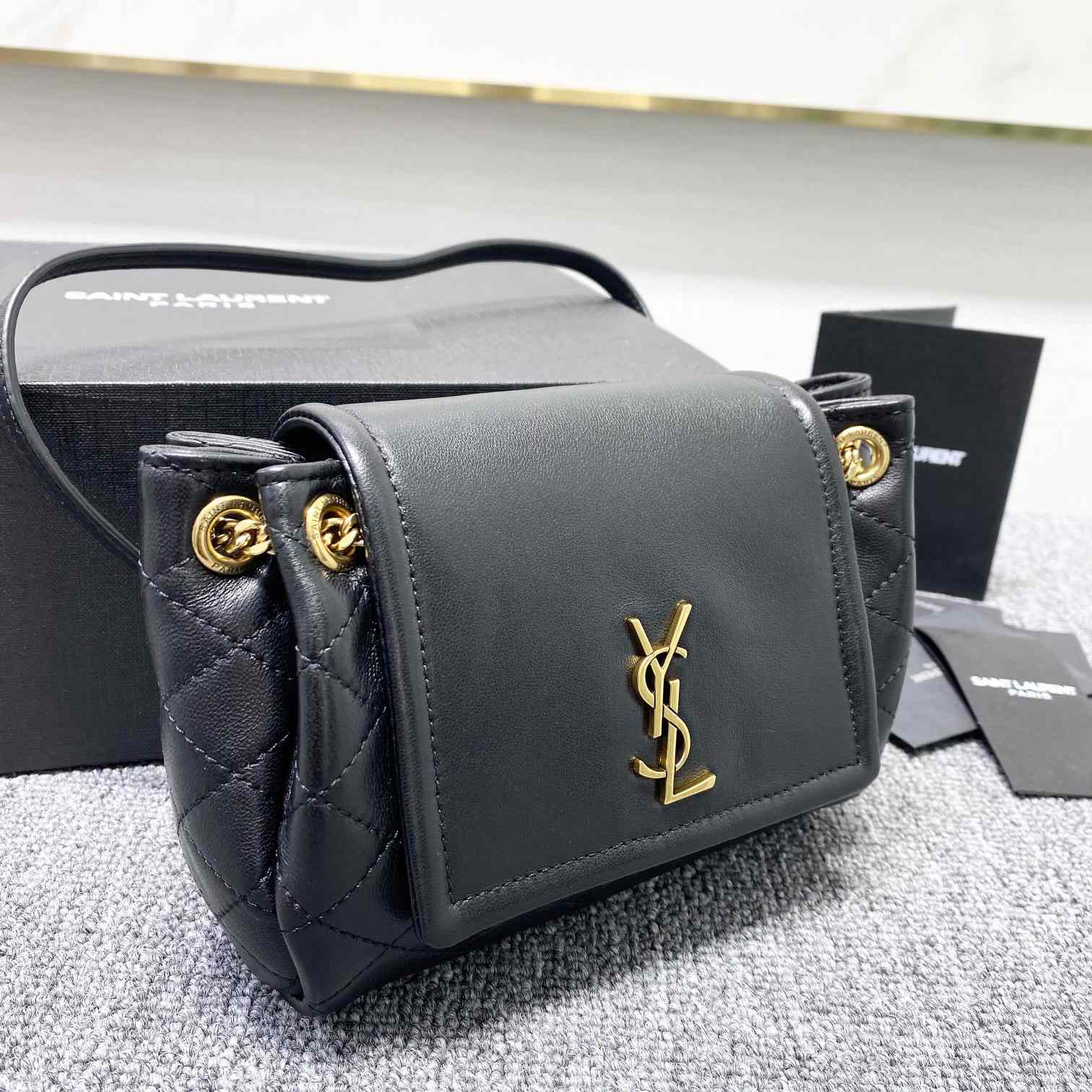 Saint Laurent Mini Nolita In Lambskin(18-13-6cm) - PerfectKickZ