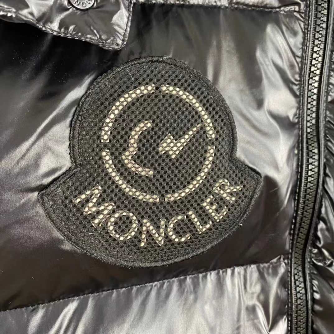 Moncler Black Down Jacket - PerfectKickZ