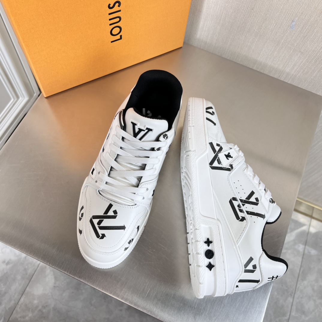 Louis Vuitton LV Trainer Sneaker    (Upon uk size)   1AAGXZ - PerfectKickZ