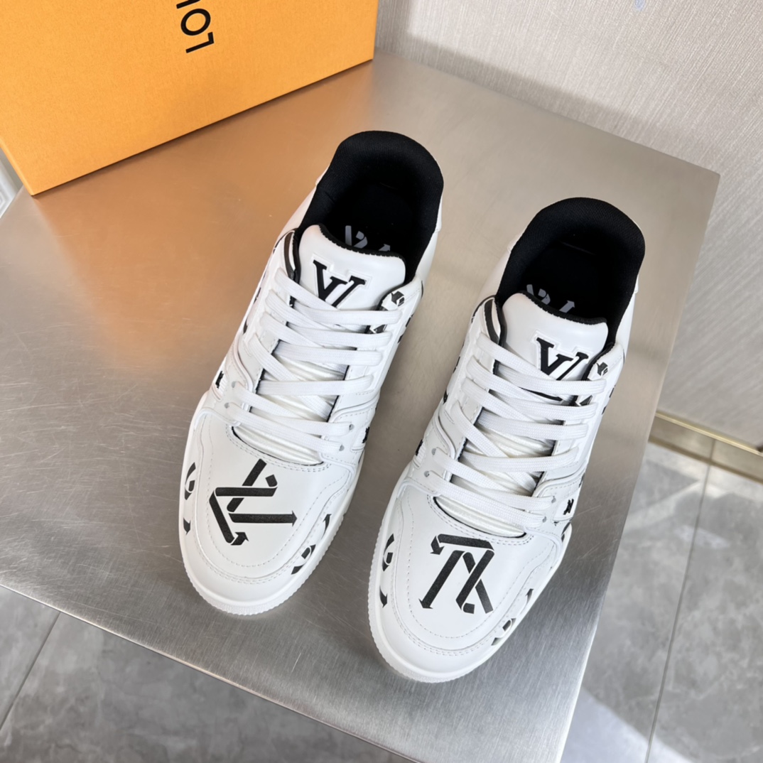 Louis Vuitton LV Trainer Sneaker    (Upon uk size)   1AAGXZ - PerfectKickZ