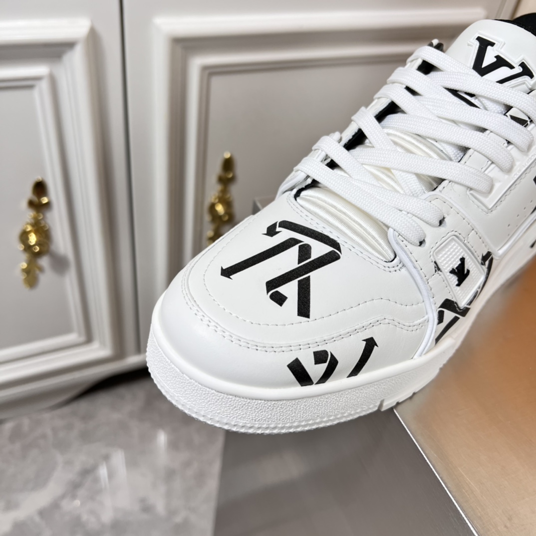 Louis Vuitton LV Trainer Sneaker    (Upon uk size)   1AAGXZ - PerfectKickZ