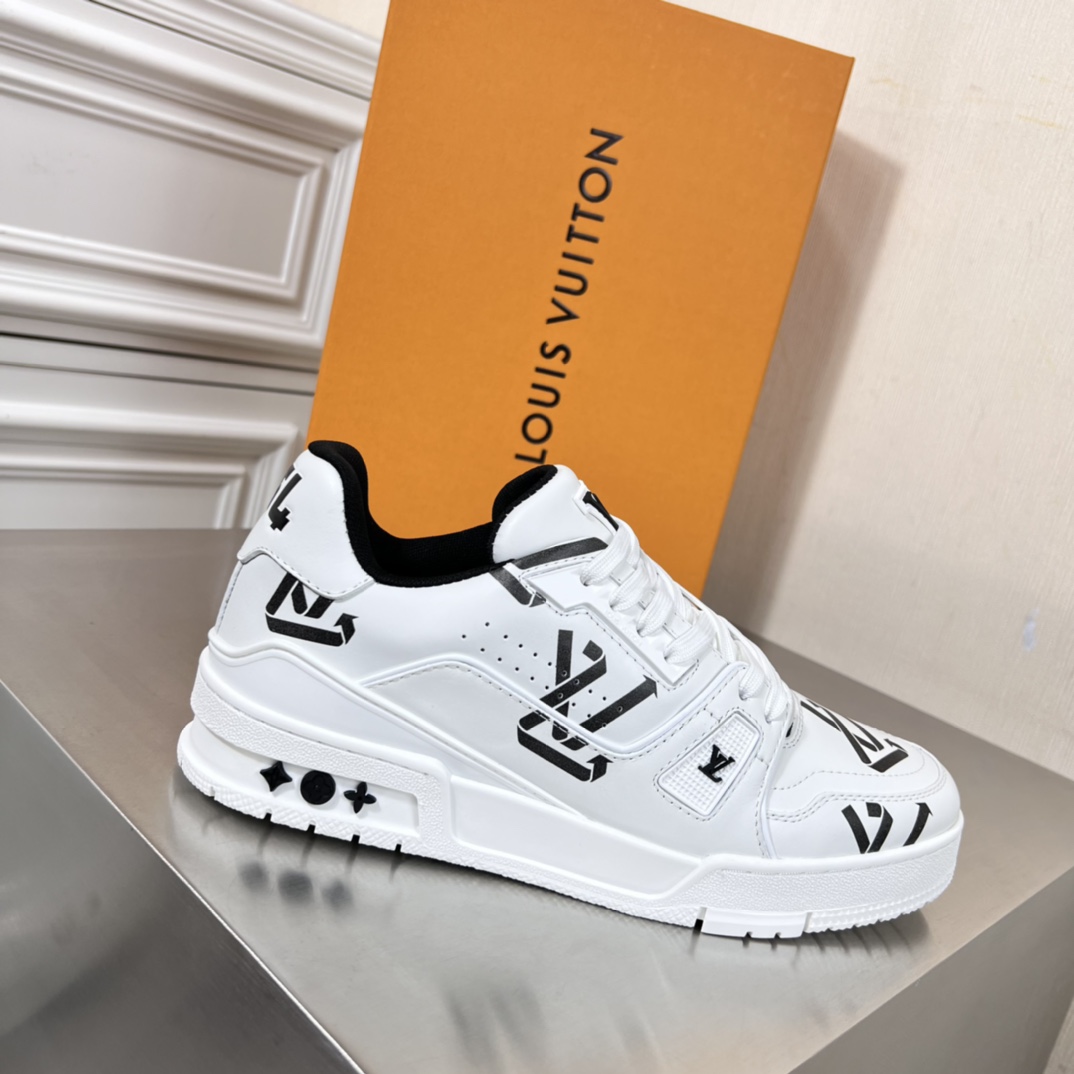 Louis Vuitton LV Trainer Sneaker    (Upon uk size)   1AAGXZ - PerfectKickZ