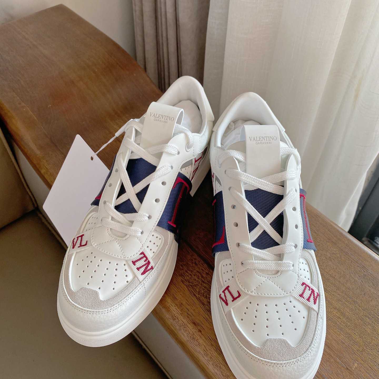 Valenti Low-Top Calfskin Vl7n Sneaker With Bands - PerfectKickZ