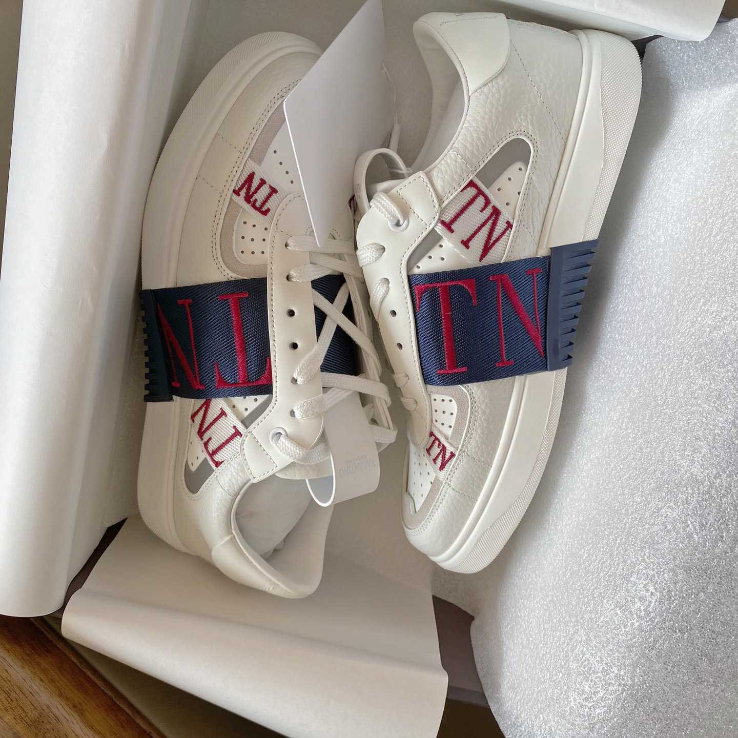 Valenti Low-Top Calfskin Vl7n Sneaker With Bands - PerfectKickZ