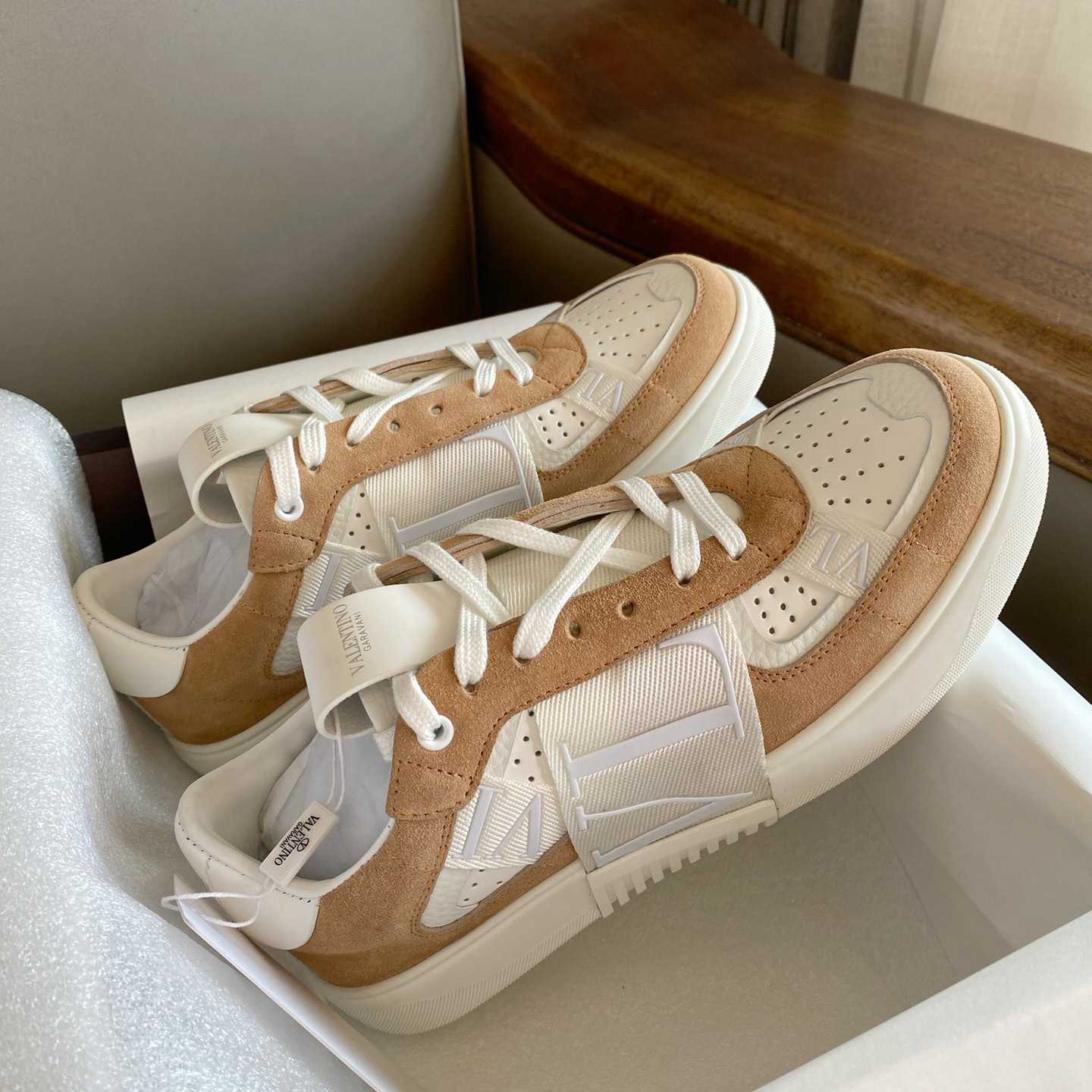 Valenti Low-Top Calfskin Vl7n Sneaker With Bands - PerfectKickZ