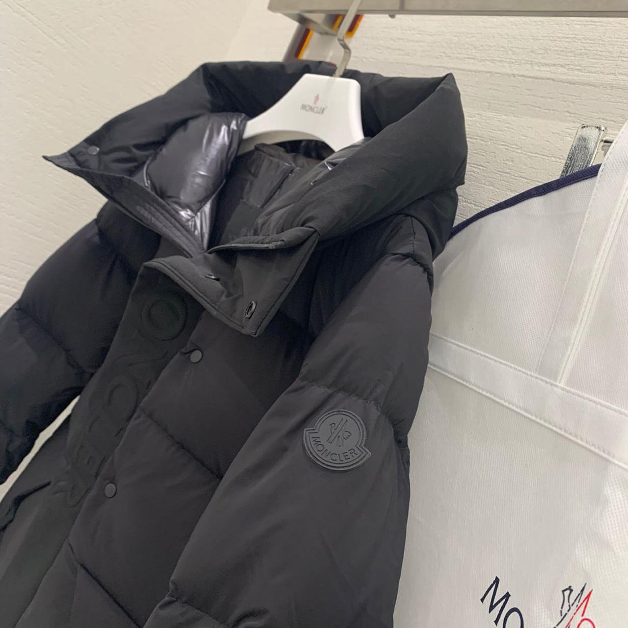 Moncler Short Down Jacket - PerfectKickZ