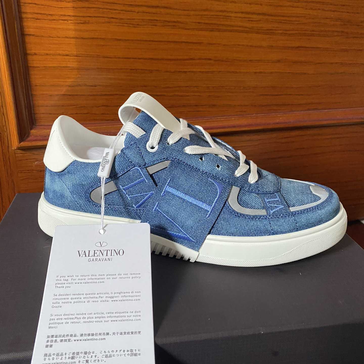 Valenti Low-Top Calfskin Vl7n Sneaker With Bands - 