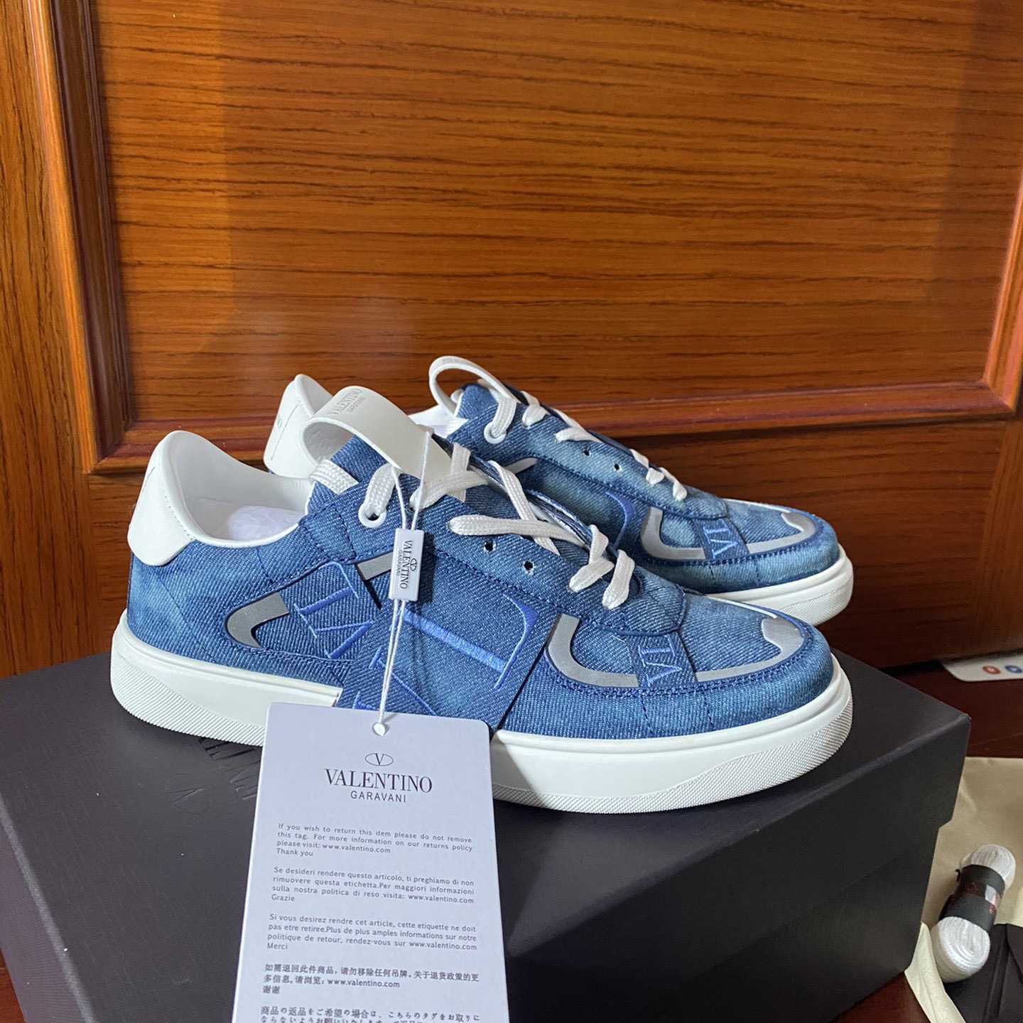 Valenti Low-Top Calfskin Vl7n Sneaker With Bands - PerfectKickZ
